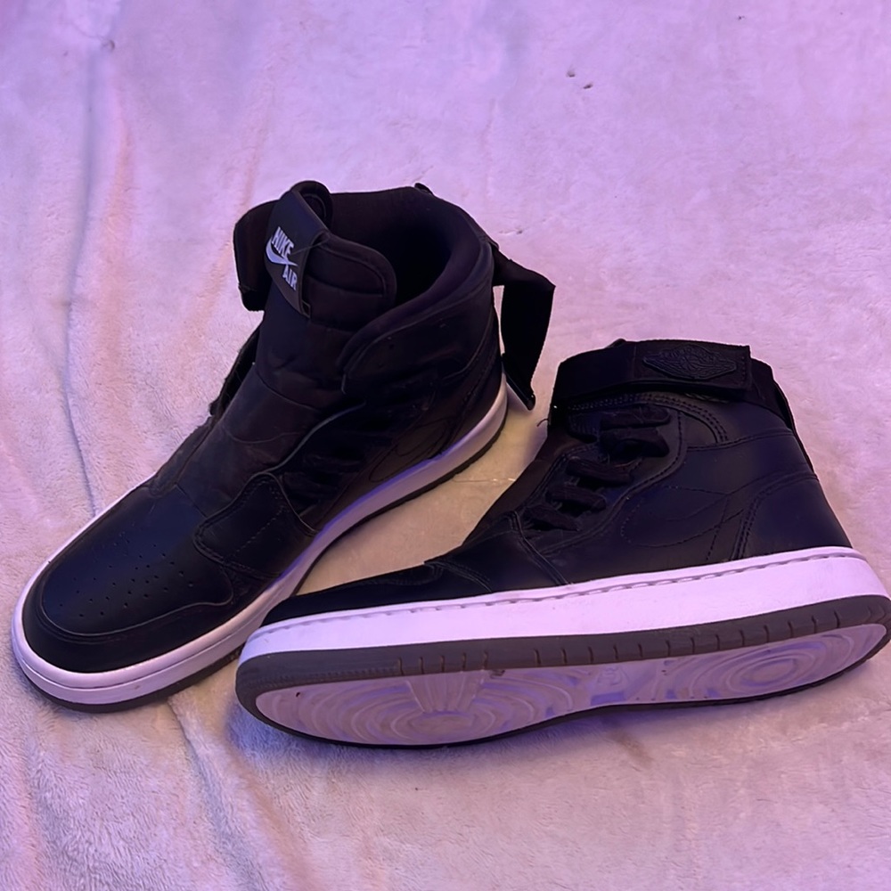 WORN ONCE, Nike Air Jordan black sneakers